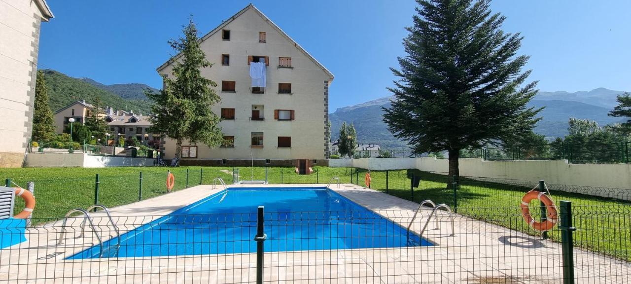 Apartamento Rincon De Lierde Villanúa Exterior foto