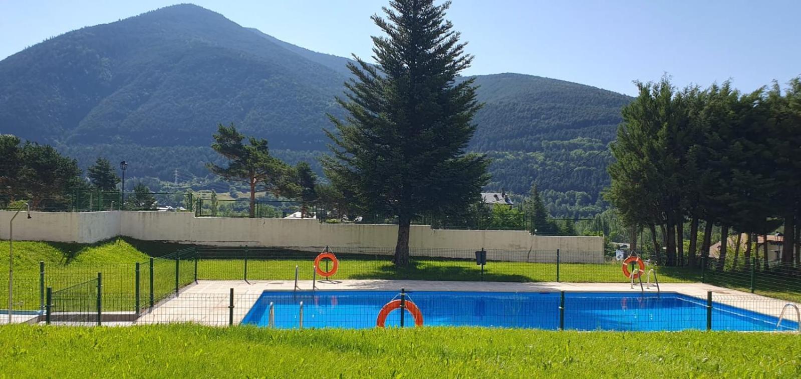 Apartamento Rincon De Lierde Villanúa Exterior foto